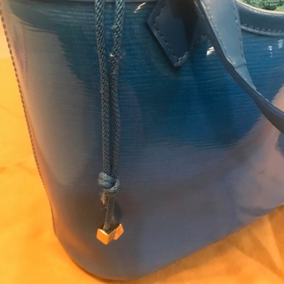 LOUIS VUITTON EPI PLAGE MINI LAGOON BAY TOTE - Picture 5 of 8